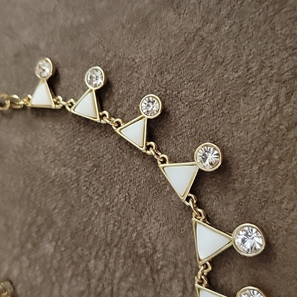 3/$30 Vtg Art Deco White Triangle Rhinestone Chain Necklace - Picture 5 of 7